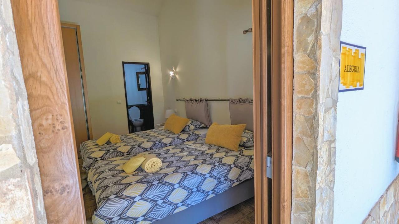 Montes de Cima Casa Do Palmeiral - Hoom B&B الغرفة الصورة