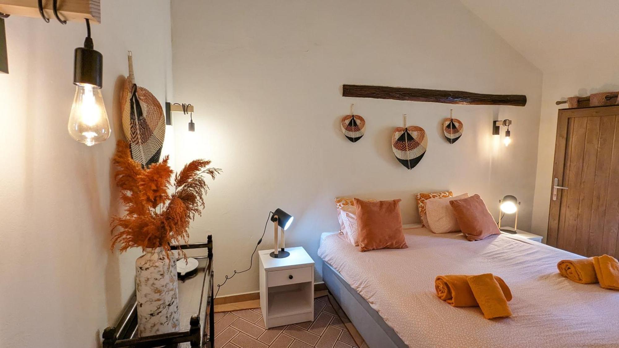 Montes de Cima Casa Do Palmeiral - Hoom B&B الغرفة الصورة